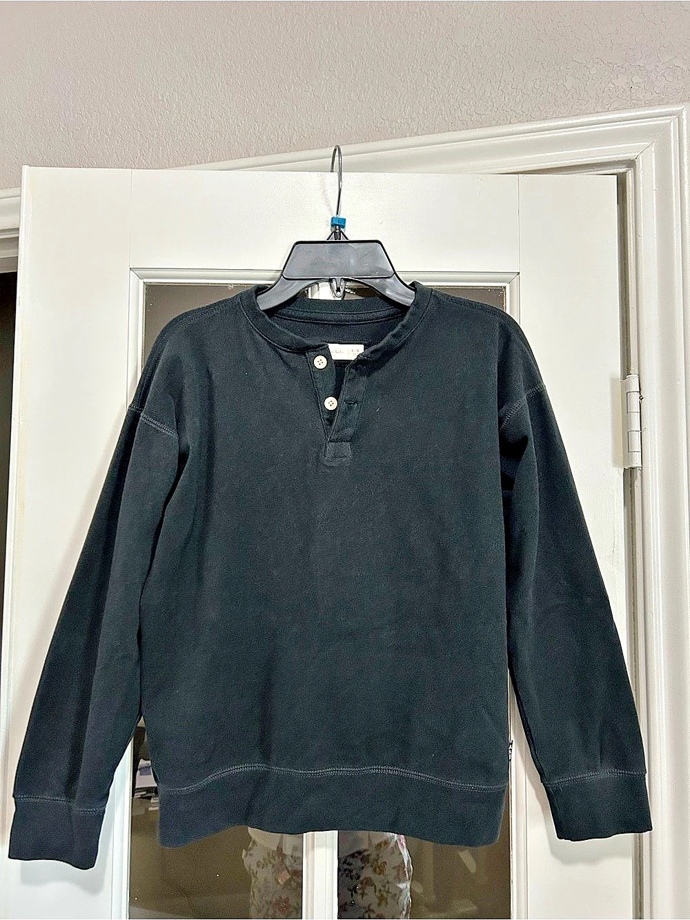 Abercrombie Kids Boys Size 9/10 Black Henley Sweatshirt